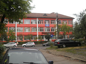 Școala gimnazială "Alexandru Ivasiuc"