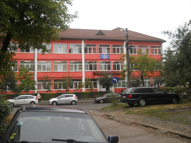 Școala gimnazială "Alexandru Ivasiuc"