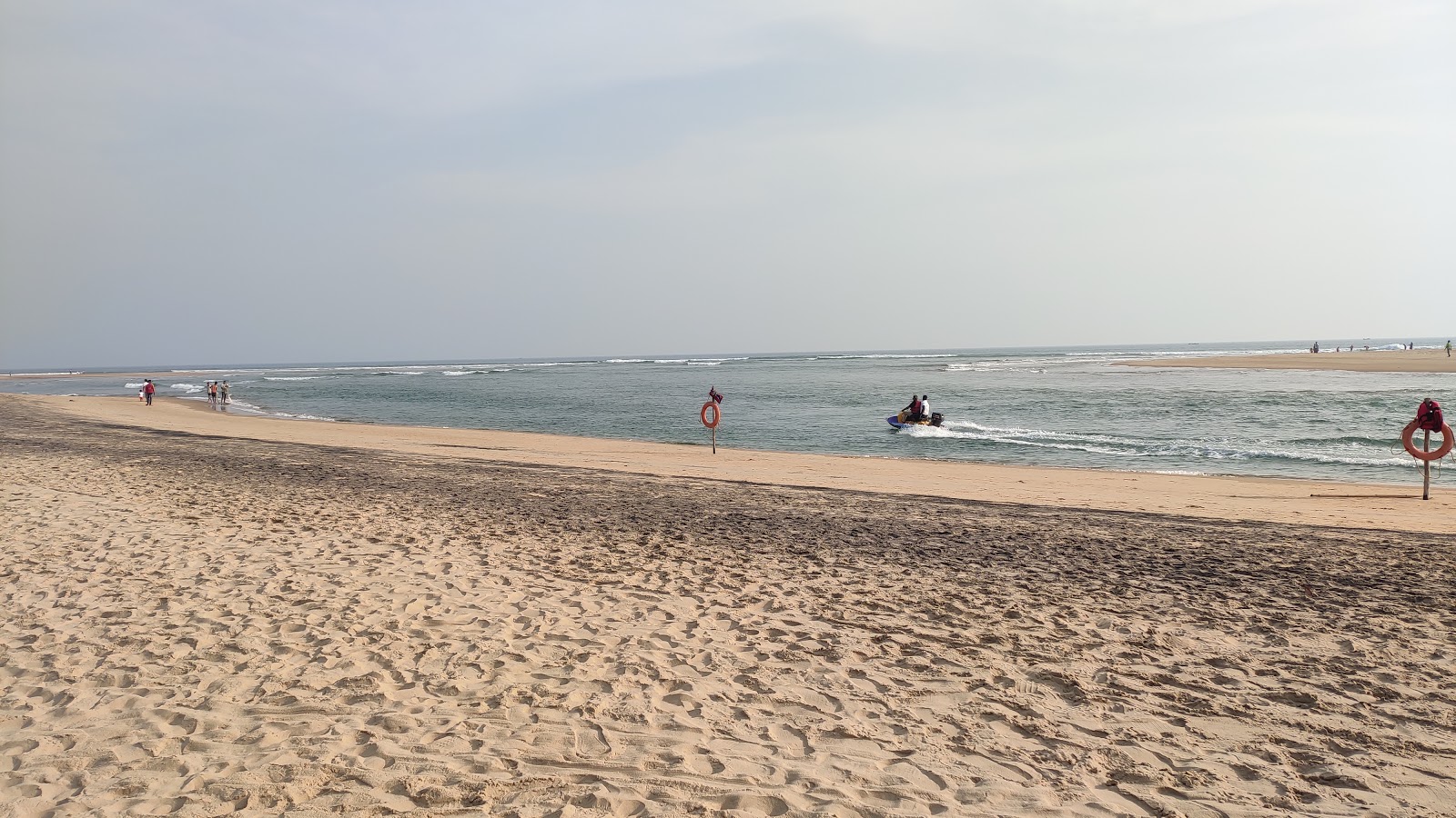 Foto de Ramachandi Beach con arena beige superficie