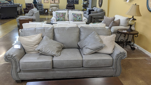 Furniture Store «Akins Furniture (Dogtown)», reviews and photos, 3450 Co Rd 81, Fort Payne, AL 35967, USA