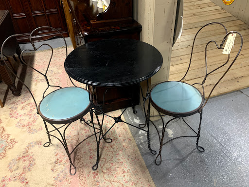 Used Furniture Store «GRQ Used Furniture», reviews and photos, 14129 Kutztown Rd, Fleetwood, PA 19522, USA