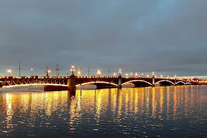 Troitskiy bridge image