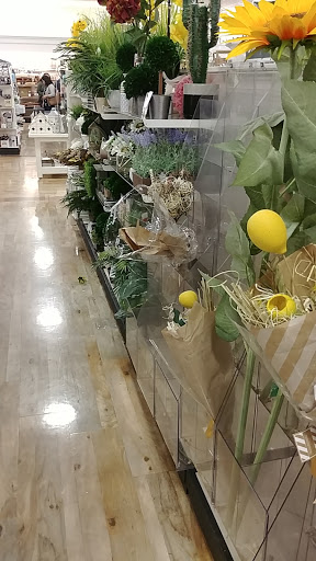 Department Store «HomeGoods», reviews and photos, 7435 France Ave S, Edina, MN 55435, USA