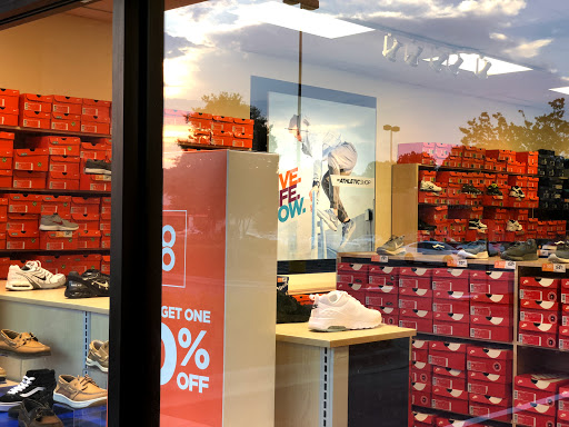 Shoe Store «Rack Room Shoes», reviews and photos, 1819 Matthews Township Pkwy, Matthews, NC 28105, USA