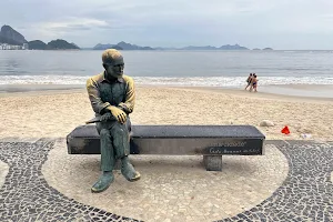 Estátua de Carlos Drummond de Andrade image