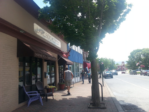 Coffee Shop «Lakeside Coffee», reviews and photos, 109 Lake St, Rouses Point, NY 12979, USA