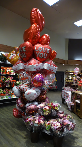 Grocery Store «Safeway», reviews and photos, 138 SW 148th St, Burien, WA 98166, USA