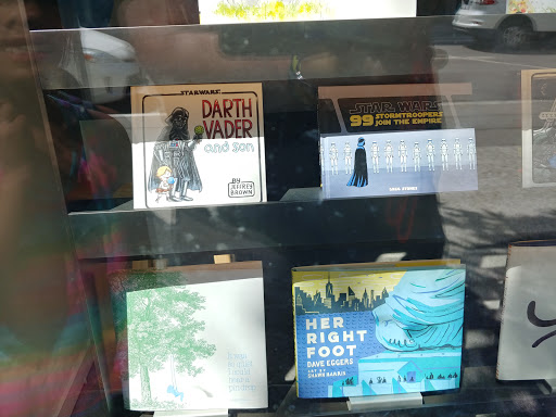 Book Store «Chronicle Books», reviews and photos, 165 4th St, San Francisco, CA 94103, USA