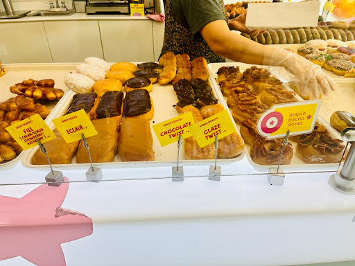 Donut Shop «Sarah Donuts», reviews and photos, 5860 Jimmy Carter Blvd #155, Norcross, GA 30071, USA