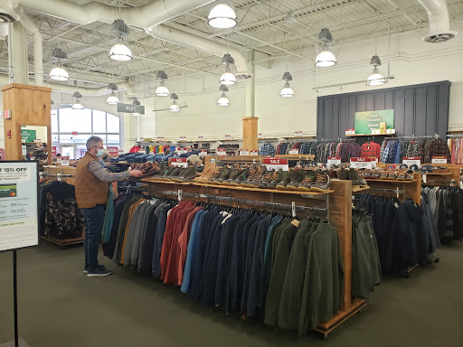 Clothing Store «L.L. Bean Outlet», reviews and photos, 1 Freeport Village Station, Freeport, ME 04033, USA