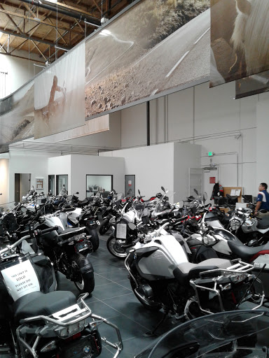BMW Motorcycle Dealer «BMW Motorcycles of Burbank», reviews and photos, 2913 N Ontario St, Burbank, CA 91504, USA