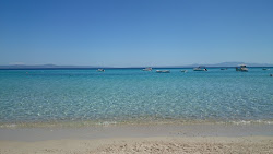 Varkes beach'in fotoğrafı kısmen tatil bölgesi