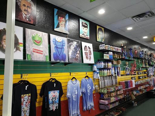 Vaporizer Store «HIGH Maintenance Smoke Shop», reviews and photos, 411 S Mill Ave #101, Tempe, AZ 85281, USA