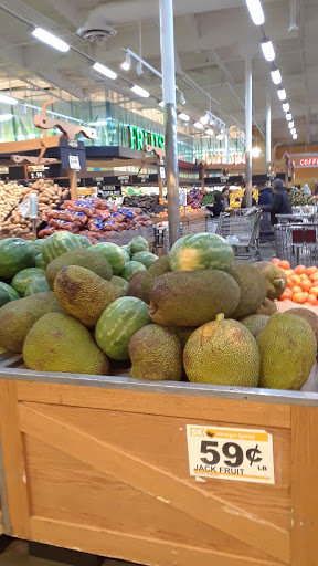 Shopping Mall «Claremont Promenade Shopping Center», reviews and photos, 420 S Indian Hill Blvd, Claremont, CA 91711, USA