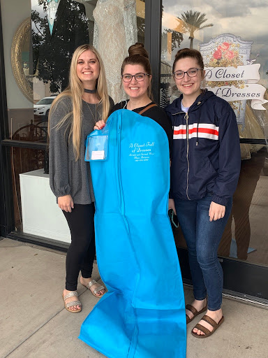 Bridal Shop «A Closet Full of Dresses», reviews and photos, 1249 N Greenfield Rd, Mesa, AZ 85205, USA