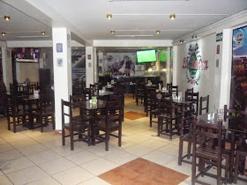 La Barra Sports café