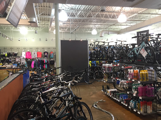 Bicycle Store «Performance Bicycle», reviews and photos, 155 W Golf Rd, Schaumburg, IL 60195, USA