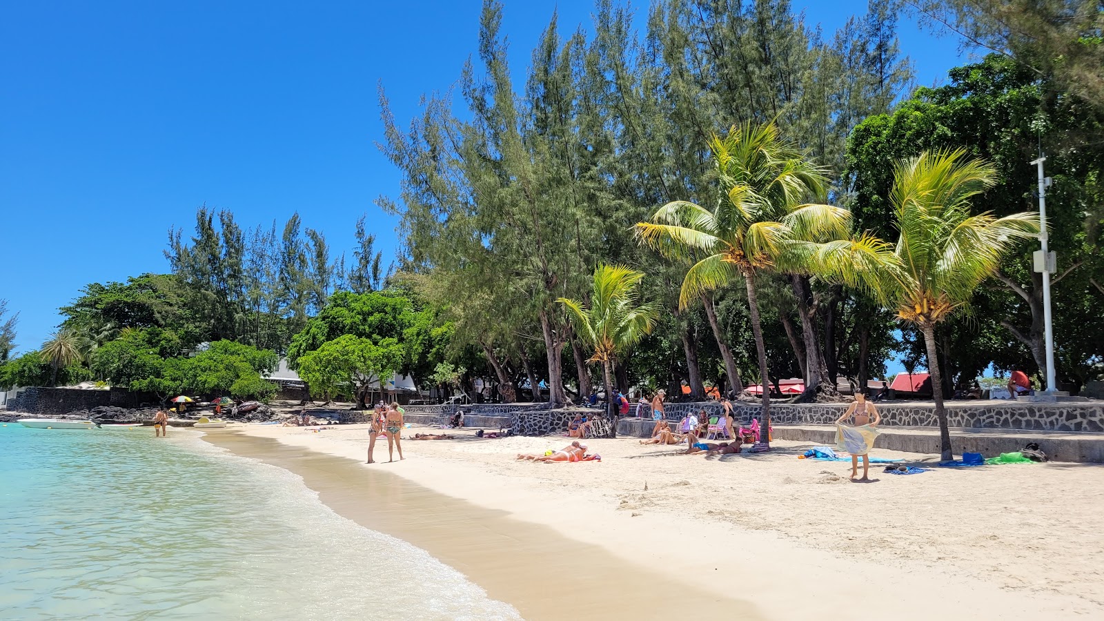 Foto van Pereybere Beach met turquoise puur water oppervlakte