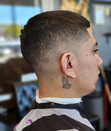 Barber Shop «Innovative Barbershop & Salon», reviews and photos, 390 North McKinley Street #116, Corona, CA 92879, USA