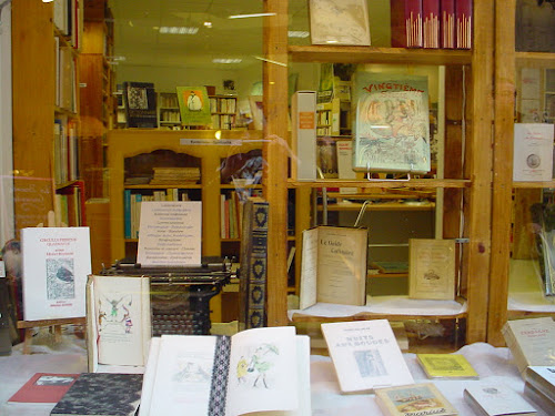 Librairie de livres rares Déjà Jadis Fréjus