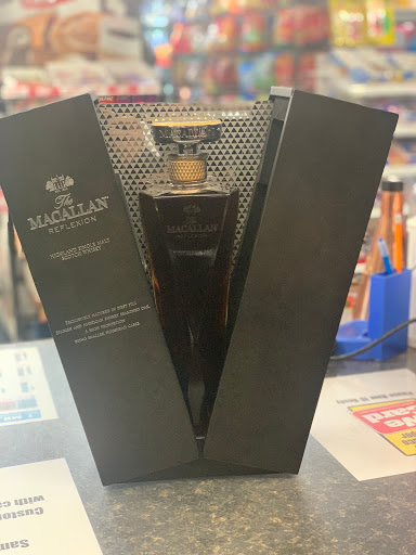 Liquor Store «Big Ten Okemos Party Store», reviews and photos, 2950 Jolly Rd, Okemos, MI 48864, USA