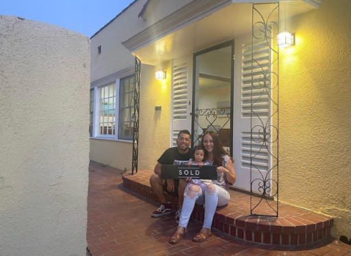 Julio Arana Cortes Real Estate image