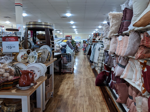 Department Store «HomeGoods», reviews and photos, 12343 Seal Beach Blvd, Seal Beach, CA 90740, USA
