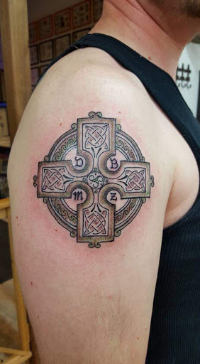 Explore mountain tattoo ideas for females, creative tattoo ideas in Galesburg, available at Hawks Tattoos