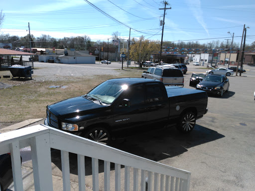 Used Car Dealer «Car-Mart of Hopkinsville», reviews and photos, 2010 S Walnut St, Hopkinsville, KY 42240, USA