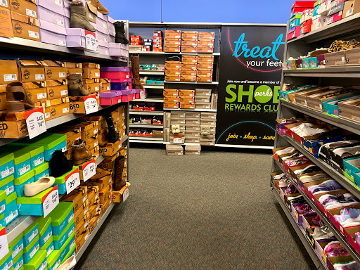 Shoe Store «Shoe Carnival», reviews and photos, 3867 Mexico Rd, St Charles, MO 63303, USA