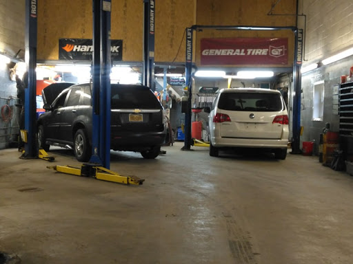 Auto Repair Shop «1st Choice Auto Repair», reviews and photos, 3009 Watson Blvd, Endwell, NY 13760, USA