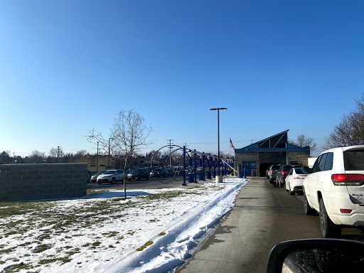 Mister Car Wash en Grand Rapids