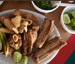 Carnitas y Gorditas \