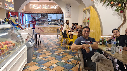 Melograno - Gelato, Pizza e Caffè a Fontana di Tr - Piazza di Trevi, 101, 00187 Roma RM, Italy