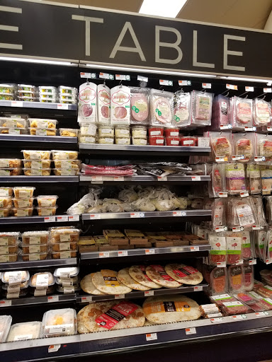 Grocery Store «Whole Foods Market», reviews and photos, 40 Railroad St, Andover, MA 01810, USA