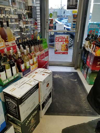 Liquor Store «Big E Wines & Liquors», reviews and photos, 690 McLean Ave, Yonkers, NY 10704, USA