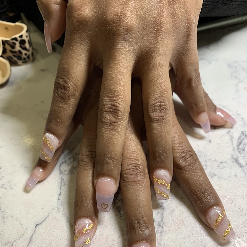 Glamor Nails