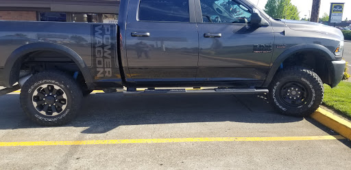 Tire Shop «Discount Tire Store - Salem, OR», reviews and photos, 1890 Lancaster Dr NE, Salem, OR 97305, USA