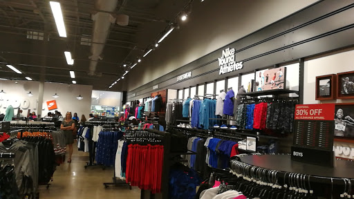 Sporting Goods Store «Nike Factory Store», reviews and photos, 3000 Grapevine Mills Pkwy #611, Grapevine, TX 76051, USA