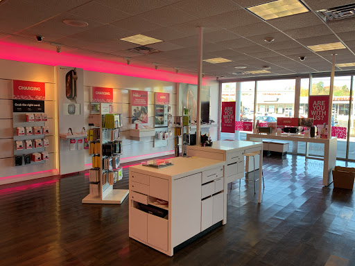 Cell Phone Store «T-Mobile», reviews and photos, 1660 Mineral Spring Ave, North Providence, RI 02904, USA