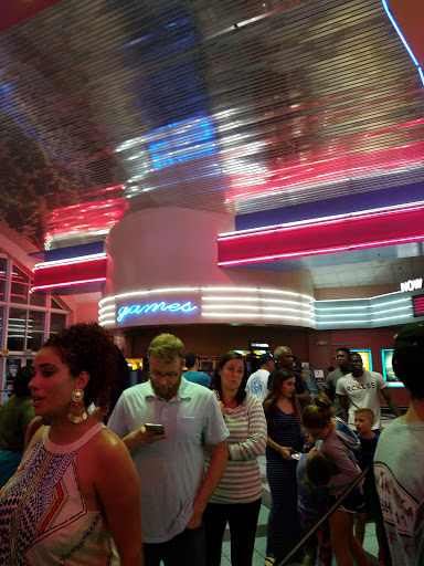 Movie Theater «Regal Cinemas Winter Park Village 20 & RPX», reviews and photos, 510 N Orlando Ave, Winter Park, FL 32789, USA