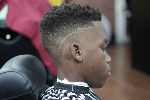 Barber Shop «Royal Fadez Barbershop», reviews and photos, 920 N Arizona Ave #8, Chandler, AZ 85225, USA