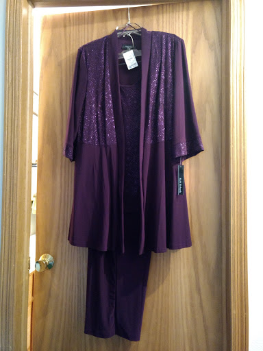 Clothing Store «Ross Dress for Less», reviews and photos, 4027 Commonwealth Ave, Eau Claire, WI 54701, USA