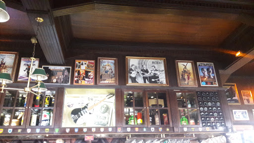 Bookstore bars in Mendoza