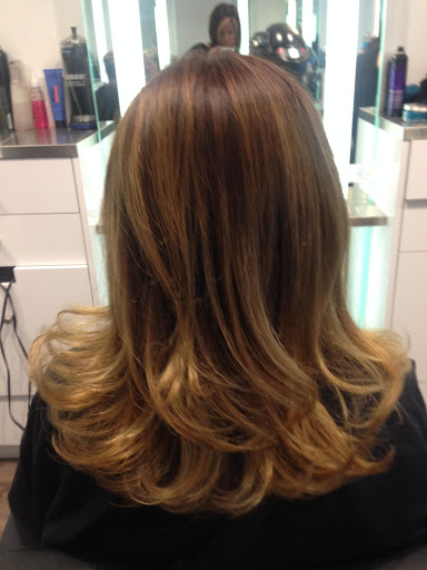 Hair Salon «Gallery Salon», reviews and photos, 1305 Farmington Ave, Farmington, CT 06032, USA