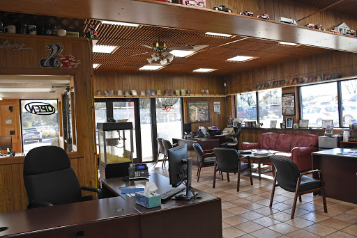 Used Car Dealer «Murray Motors Inc», reviews and photos, 2602 NE 46th Ave, Des Moines, IA 50317, USA