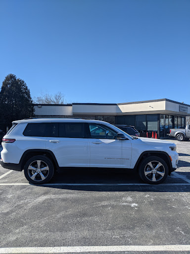 Chrysler Dealer «Herb Chambers Chrysler Dodge Jeep Ram of Millbury», reviews and photos, 2 Latti Farm Rd, Millbury, MA 01527, USA