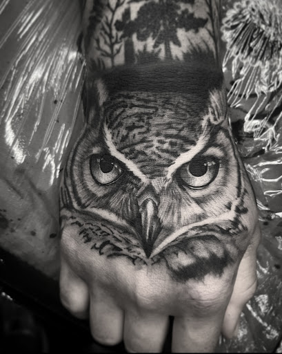 Explore cool small face tattoo ideas, creative tattoo ideas in Chelsea, available at Calaveras tattoo studio