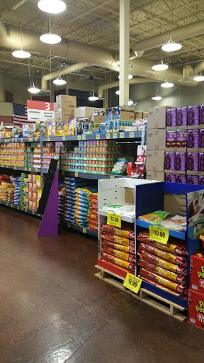 Grocery Store «Grocery Outlet Bargain Market», reviews and photos, 8517 Bond Rd, Elk Grove, CA 95624, USA
