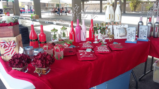 Shopping Mall «Mercado Del Lago Mall», reviews and photos, 8320 N Hayden Rd, Scottsdale, AZ 85258, USA